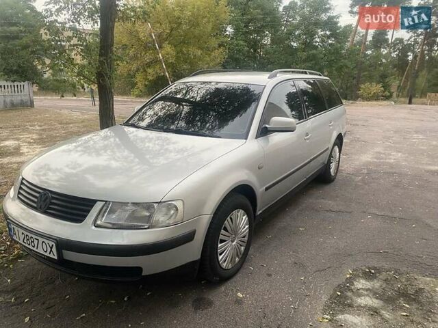 Серый Фольксваген Пассат, объемом двигателя 1.6 л и пробегом 255 тыс. км за 3300 $, фото 6 на Automoto.ua