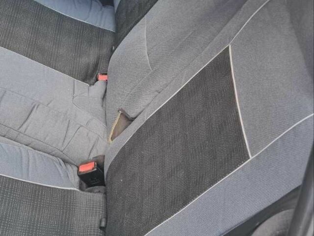 Сірий Фольксваген Пассат, об'ємом двигуна 1.9 л та пробігом 441 тис. км за 2900 $, фото 7 на Automoto.ua