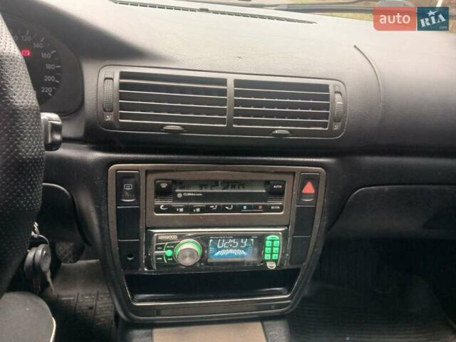 Серый Фольксваген Пассат, объемом двигателя 1.9 л и пробегом 350 тыс. км за 2999 $, фото 15 на Automoto.ua