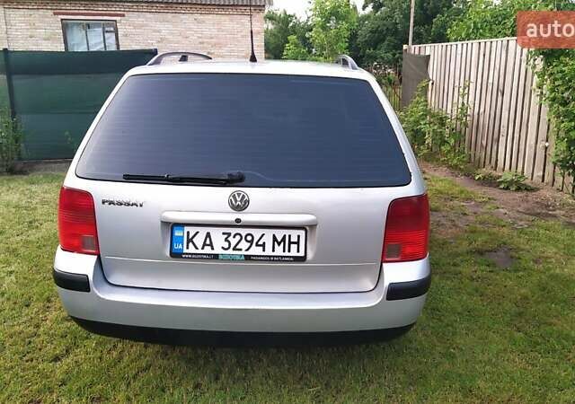 Сірий Фольксваген Пассат, об'ємом двигуна 1.6 л та пробігом 333 тис. км за 3400 $, фото 2 на Automoto.ua