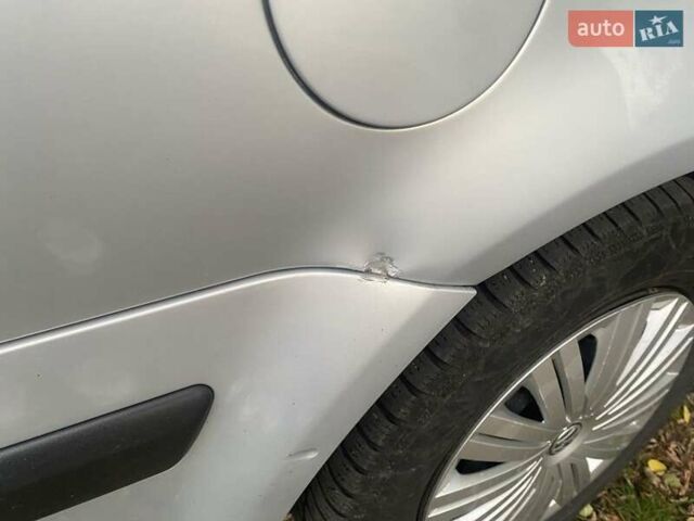 Серый Фольксваген Пассат, объемом двигателя 1.6 л и пробегом 255 тыс. км за 3300 $, фото 3 на Automoto.ua