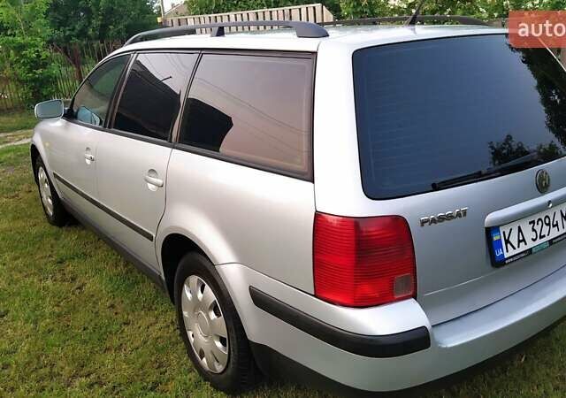 Сірий Фольксваген Пассат, об'ємом двигуна 1.6 л та пробігом 333 тис. км за 3400 $, фото 1 на Automoto.ua