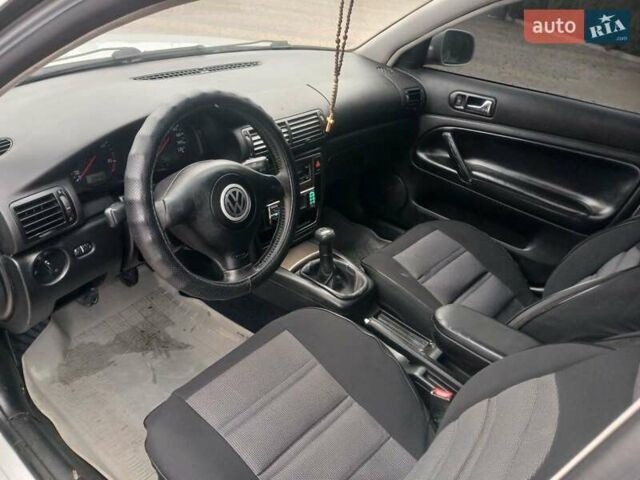 Серый Фольксваген Пассат, объемом двигателя 1.9 л и пробегом 450 тыс. км за 2999 $, фото 11 на Automoto.ua