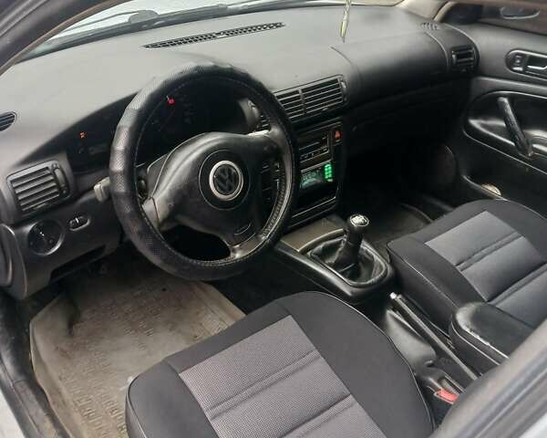 Серый Фольксваген Пассат, объемом двигателя 1.9 л и пробегом 350 тыс. км за 2999 $, фото 4 на Automoto.ua