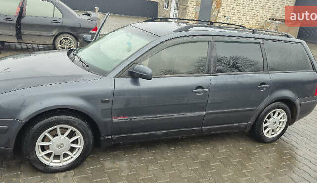 Сірий Фольксваген Пассат, об'ємом двигуна 1.78 л та пробігом 290 тис. км за 2800 $, фото 28 на Automoto.ua