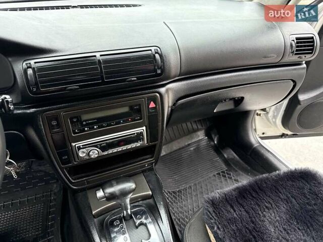 Сірий Фольксваген Пассат, об'ємом двигуна 1.9 л та пробігом 390 тис. км за 3850 $, фото 17 на Automoto.ua