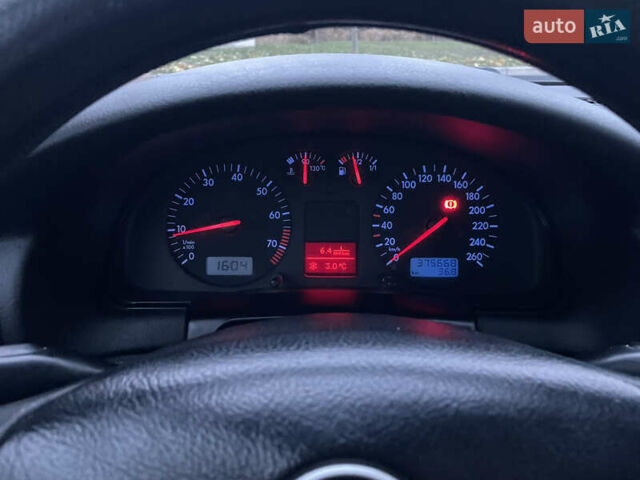 Серый Фольксваген Пассат, объемом двигателя 1.8 л и пробегом 375 тыс. км за 3200 $, фото 7 на Automoto.ua