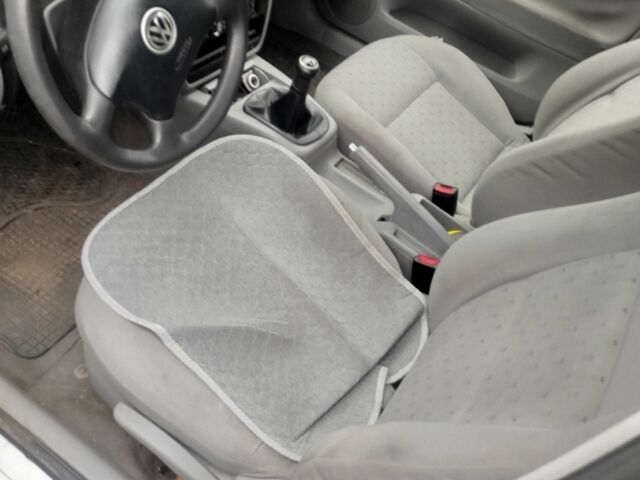 Серый Фольксваген Пассат, объемом двигателя 1.9 л и пробегом 261 тыс. км за 2800 $, фото 2 на Automoto.ua