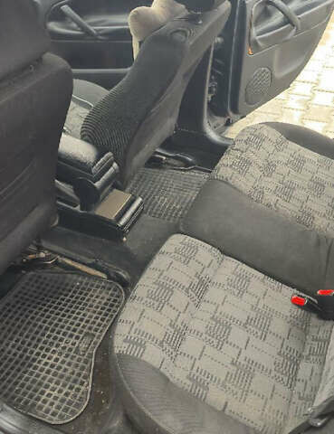 Сірий Фольксваген Пассат, об'ємом двигуна 1.78 л та пробігом 290 тис. км за 2800 $, фото 21 на Automoto.ua