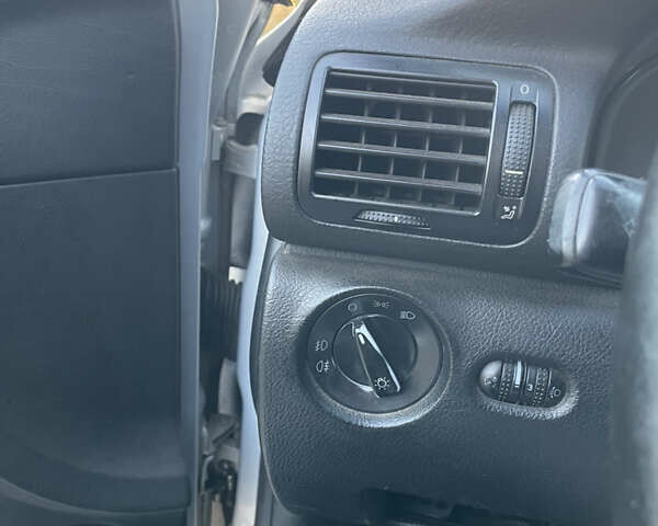 Серый Фольксваген Пассат, объемом двигателя 1.9 л и пробегом 366 тыс. км за 4200 $, фото 9 на Automoto.ua