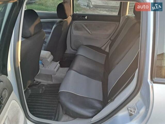 Серый Фольксваген Пассат, объемом двигателя 1.8 л и пробегом 359 тыс. км за 3500 $, фото 3 на Automoto.ua