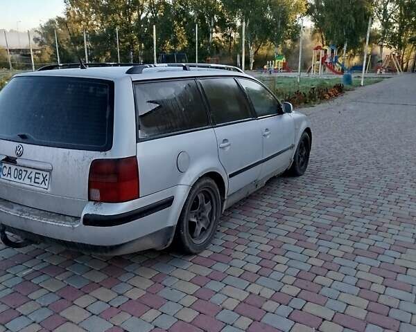 Серый Фольксваген Пассат, объемом двигателя 1.9 л и пробегом 540 тыс. км за 2500 $, фото 4 на Automoto.ua