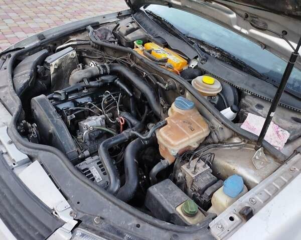 Серый Фольксваген Пассат, объемом двигателя 1.9 л и пробегом 540 тыс. км за 2500 $, фото 1 на Automoto.ua