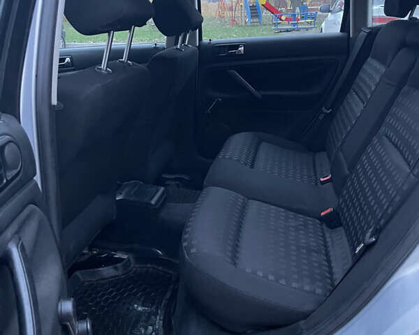 Серый Фольксваген Пассат, объемом двигателя 1.8 л и пробегом 375 тыс. км за 3200 $, фото 11 на Automoto.ua