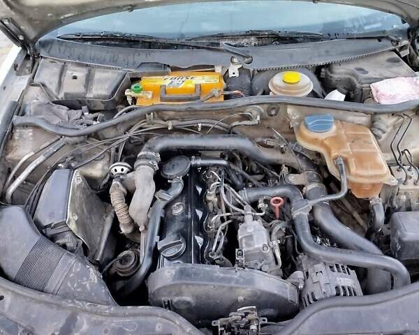 Серый Фольксваген Пассат, объемом двигателя 1.9 л и пробегом 540 тыс. км за 2500 $, фото 5 на Automoto.ua