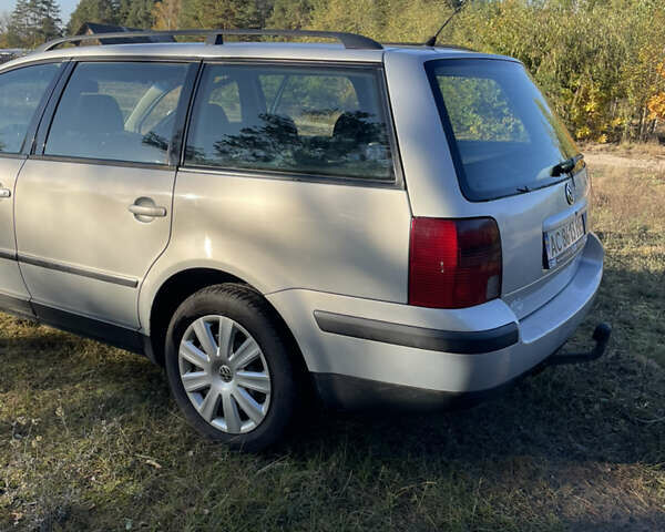 Серый Фольксваген Пассат, объемом двигателя 1.9 л и пробегом 366 тыс. км за 4200 $, фото 1 на Automoto.ua