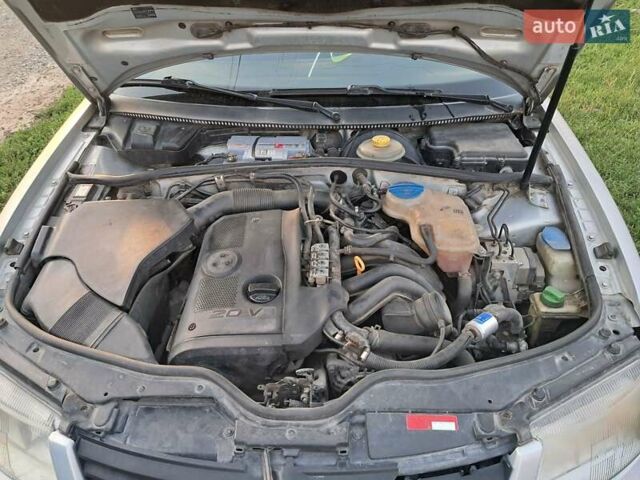 Серый Фольксваген Пассат, объемом двигателя 1.8 л и пробегом 359 тыс. км за 3500 $, фото 6 на Automoto.ua