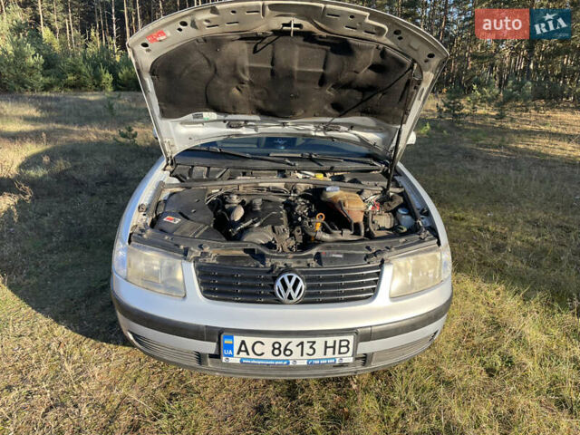 Серый Фольксваген Пассат, объемом двигателя 1.9 л и пробегом 366 тыс. км за 4200 $, фото 5 на Automoto.ua