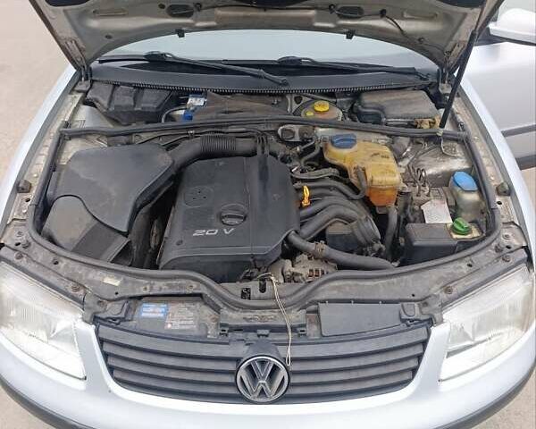 Сірий Фольксваген Пассат, об'ємом двигуна 1.78 л та пробігом 343 тис. км за 4000 $, фото 11 на Automoto.ua