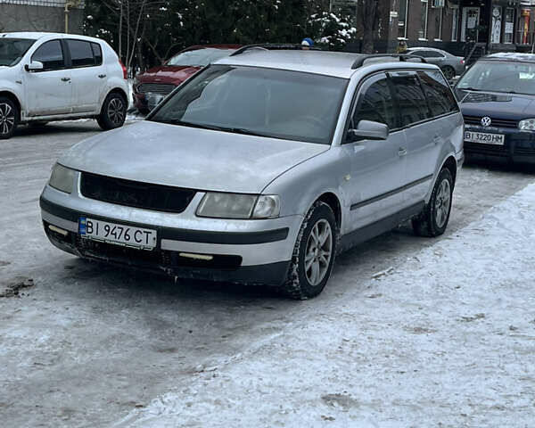 Серый Фольксваген Пассат, объемом двигателя 1.9 л и пробегом 390 тыс. км за 3000 $, фото 1 на Automoto.ua