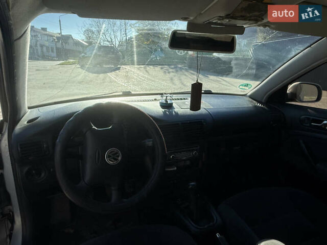 Серый Фольксваген Пассат, объемом двигателя 1.6 л и пробегом 284 тыс. км за 3800 $, фото 19 на Automoto.ua