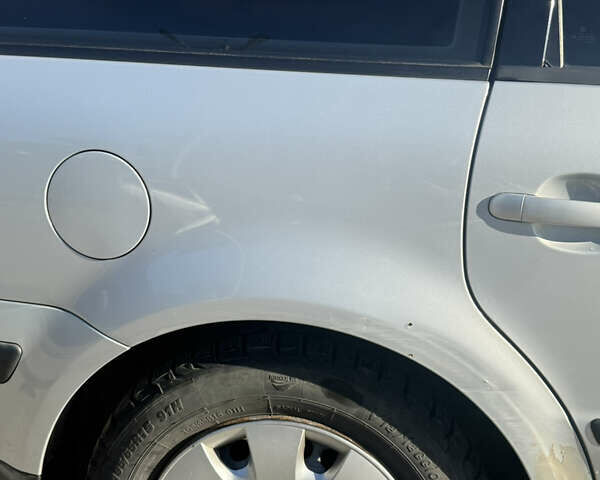 Серый Фольксваген Пассат, объемом двигателя 1.6 л и пробегом 284 тыс. км за 3800 $, фото 7 на Automoto.ua