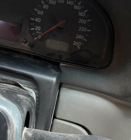 Серый Фольксваген Пассат, объемом двигателя 1.9 л и пробегом 336 тыс. км за 2500 $, фото 8 на Automoto.ua