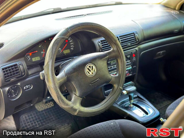 Сірий Фольксваген Пассат, об'ємом двигуна 1.9 л та пробігом 200 тис. км за 3999 $, фото 5 на Automoto.ua