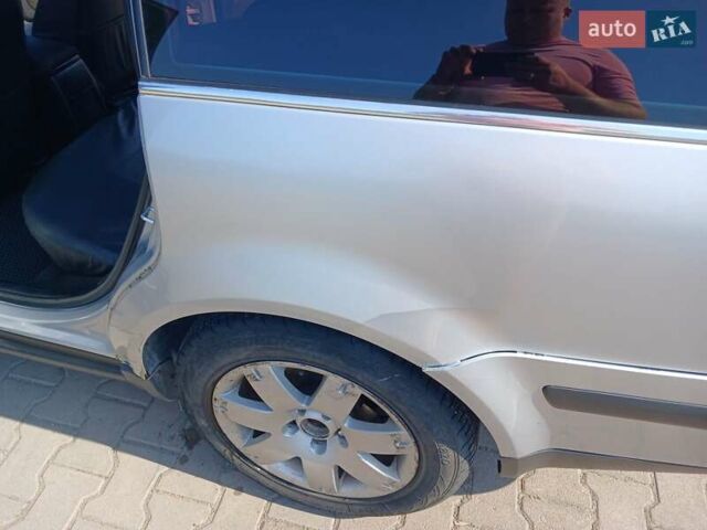 Серый Фольксваген Пассат, объемом двигателя 1.9 л и пробегом 438 тыс. км за 3900 $, фото 10 на Automoto.ua