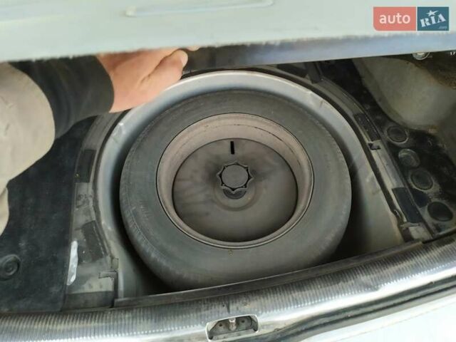 Серый Фольксваген Пассат, объемом двигателя 1.9 л и пробегом 273 тыс. км за 5300 $, фото 9 на Automoto.ua