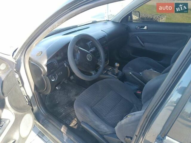 Серый Фольксваген Пассат, объемом двигателя 1.9 л и пробегом 658 тыс. км за 2800 $, фото 4 на Automoto.ua