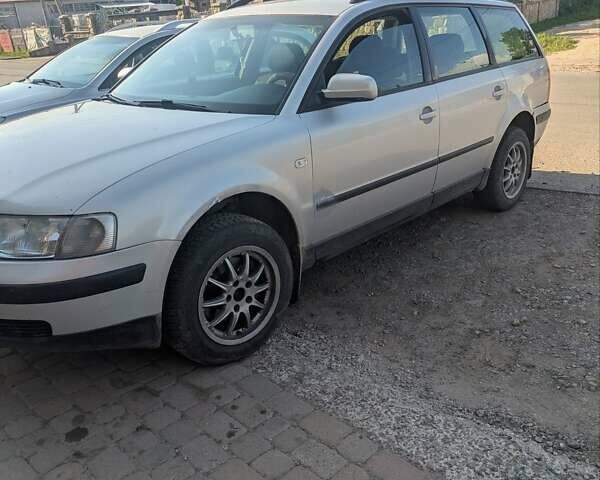 Серый Фольксваген Пассат, объемом двигателя 1.9 л и пробегом 512 тыс. км за 2700 $, фото 5 на Automoto.ua