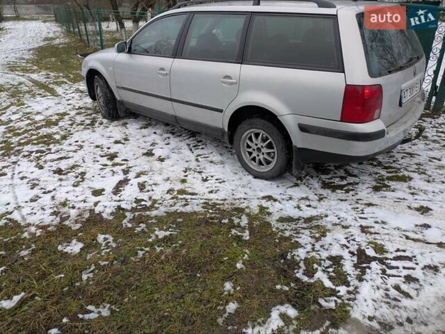 Серый Фольксваген Пассат, объемом двигателя 1.9 л и пробегом 512 тыс. км за 2700 $, фото 1 на Automoto.ua