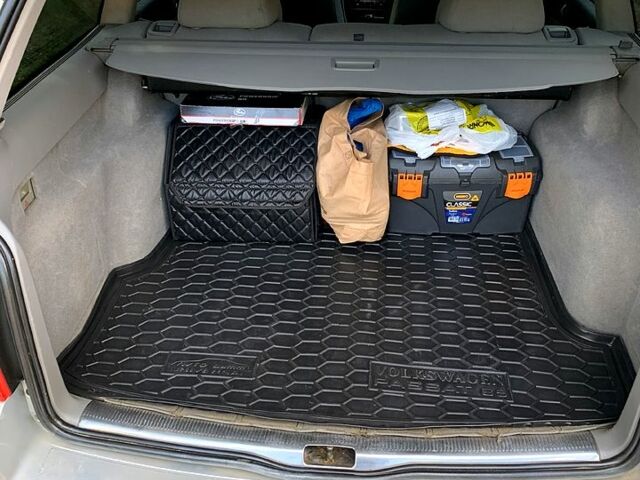 Серый Фольксваген Пассат, объемом двигателя 1.6 л и пробегом 190 тыс. км за 6000 $, фото 5 на Automoto.ua