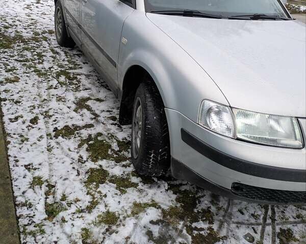 Серый Фольксваген Пассат, объемом двигателя 1.9 л и пробегом 512 тыс. км за 2700 $, фото 2 на Automoto.ua