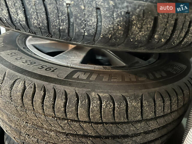 Сірий Фольксваген Пассат, об'ємом двигуна 1.78 л та пробігом 236 тис. км за 4999 $, фото 20 на Automoto.ua