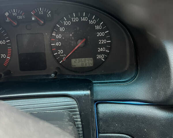 Сірий Фольксваген Пассат, об'ємом двигуна 1.78 л та пробігом 236 тис. км за 4999 $, фото 8 на Automoto.ua