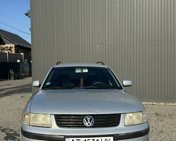 Серый Фольксваген Пассат, объемом двигателя 1.6 л и пробегом 284 тыс. км за 3800 $, фото 10 на Automoto.ua