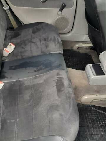 Серый Фольксваген Пассат, объемом двигателя 1.8 л и пробегом 385 тыс. км за 3600 $, фото 10 на Automoto.ua