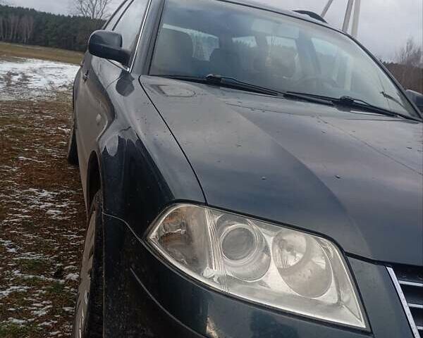 Сірий Фольксваген Пассат, об'ємом двигуна 1.6 л та пробігом 250 тис. км за 3000 $, фото 1 на Automoto.ua