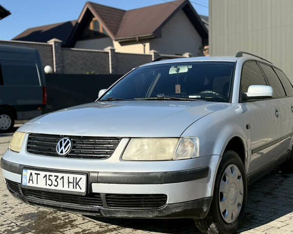 Серый Фольксваген Пассат, объемом двигателя 1.6 л и пробегом 284 тыс. км за 3800 $, фото 27 на Automoto.ua