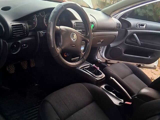 Серый Фольксваген Пассат, объемом двигателя 1.6 л и пробегом 130 тыс. км за 3900 $, фото 6 на Automoto.ua