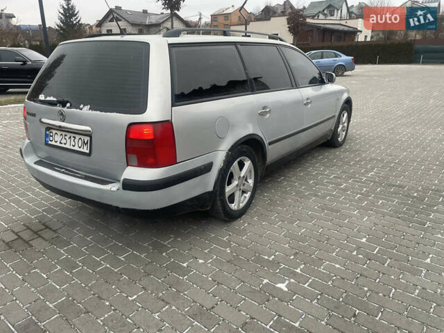 Серый Фольксваген Пассат, объемом двигателя 1.6 л и пробегом 345 тыс. км за 2450 $, фото 5 на Automoto.ua
