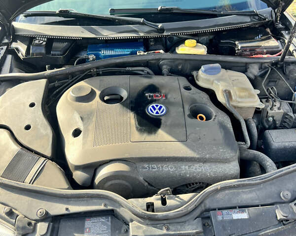 Серый Фольксваген Пассат, объемом двигателя 1.9 л и пробегом 350 тыс. км за 3300 $, фото 6 на Automoto.ua