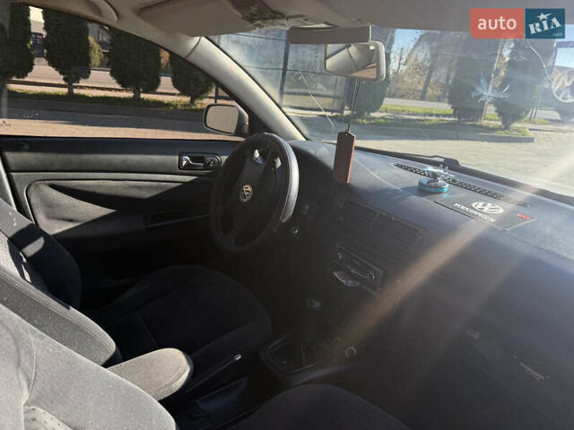 Серый Фольксваген Пассат, объемом двигателя 1.6 л и пробегом 284 тыс. км за 3800 $, фото 23 на Automoto.ua