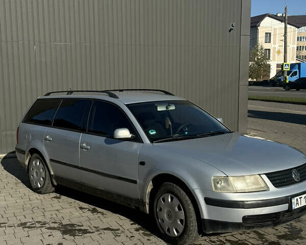 Серый Фольксваген Пассат, объемом двигателя 1.6 л и пробегом 284 тыс. км за 3800 $, фото 4 на Automoto.ua