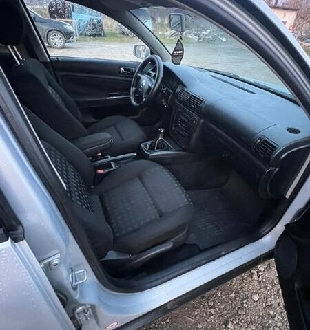 Серый Фольксваген Пассат, объемом двигателя 1.9 л и пробегом 352 тыс. км за 2999 $, фото 12 на Automoto.ua