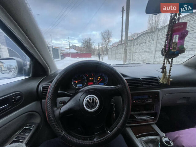 Серый Фольксваген Пассат, объемом двигателя 1.9 л и пробегом 390 тыс. км за 3000 $, фото 9 на Automoto.ua