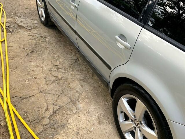 Серый Фольксваген Пассат, объемом двигателя 1.6 л и пробегом 190 тыс. км за 6000 $, фото 1 на Automoto.ua