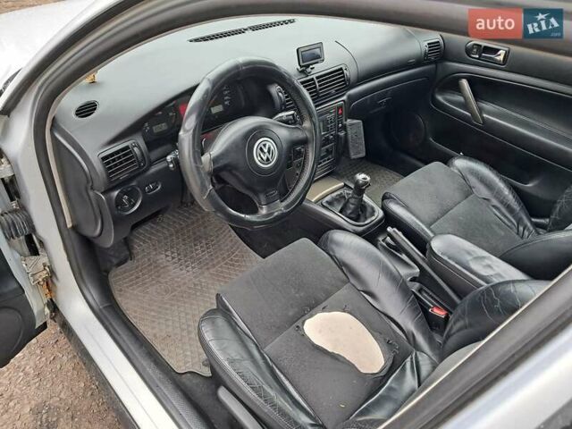 Сірий Фольксваген Пассат, об'ємом двигуна 1.9 л та пробігом 355 тис. км за 3150 $, фото 12 на Automoto.ua